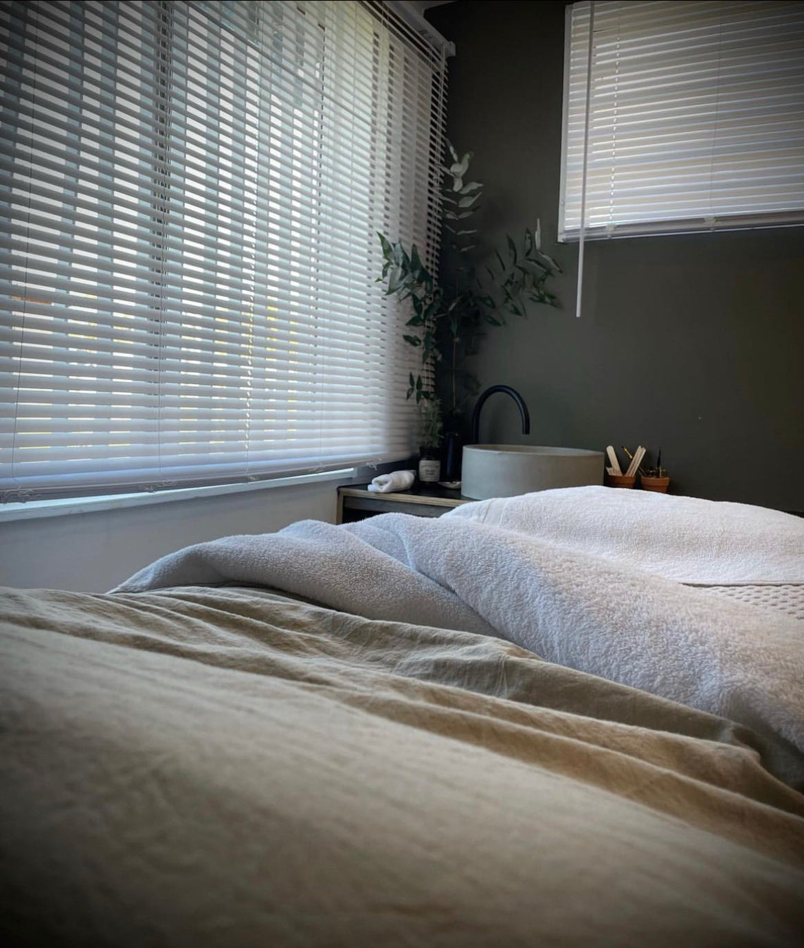 Lymphatic Flow Facial